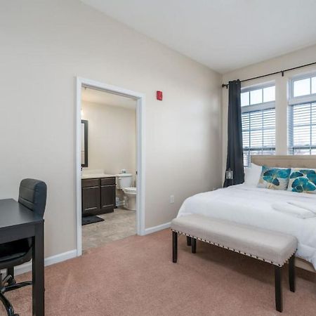 Private Bedroom Downtown Indy - Shared Indianapolis Dış mekan fotoğraf
